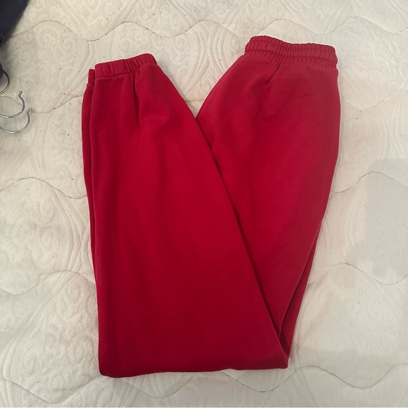 Bo+Tee red sweatpants - Picture 1 of 3